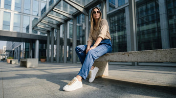 Outfit ufficio sneakers donna