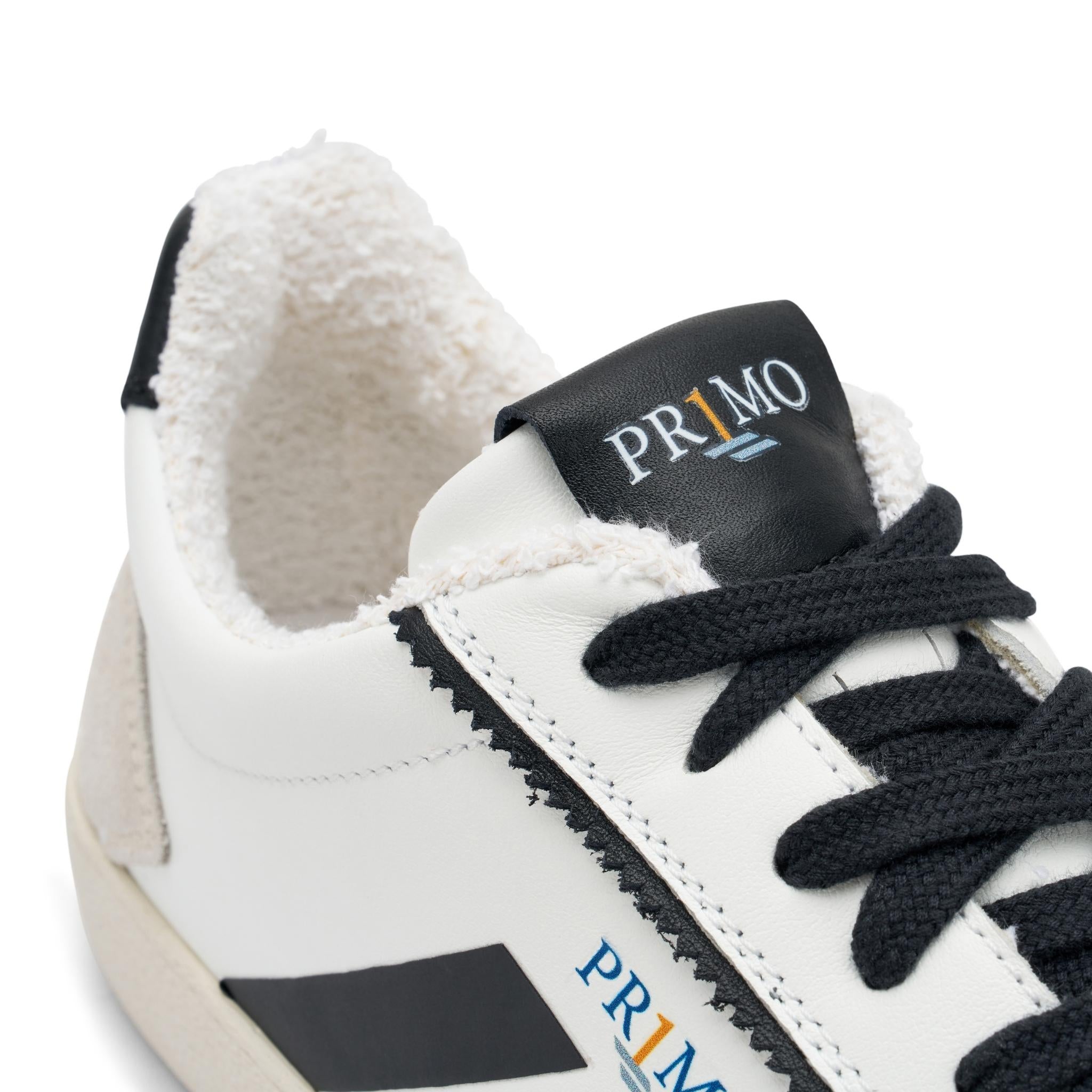 Ground™ Sneakers White