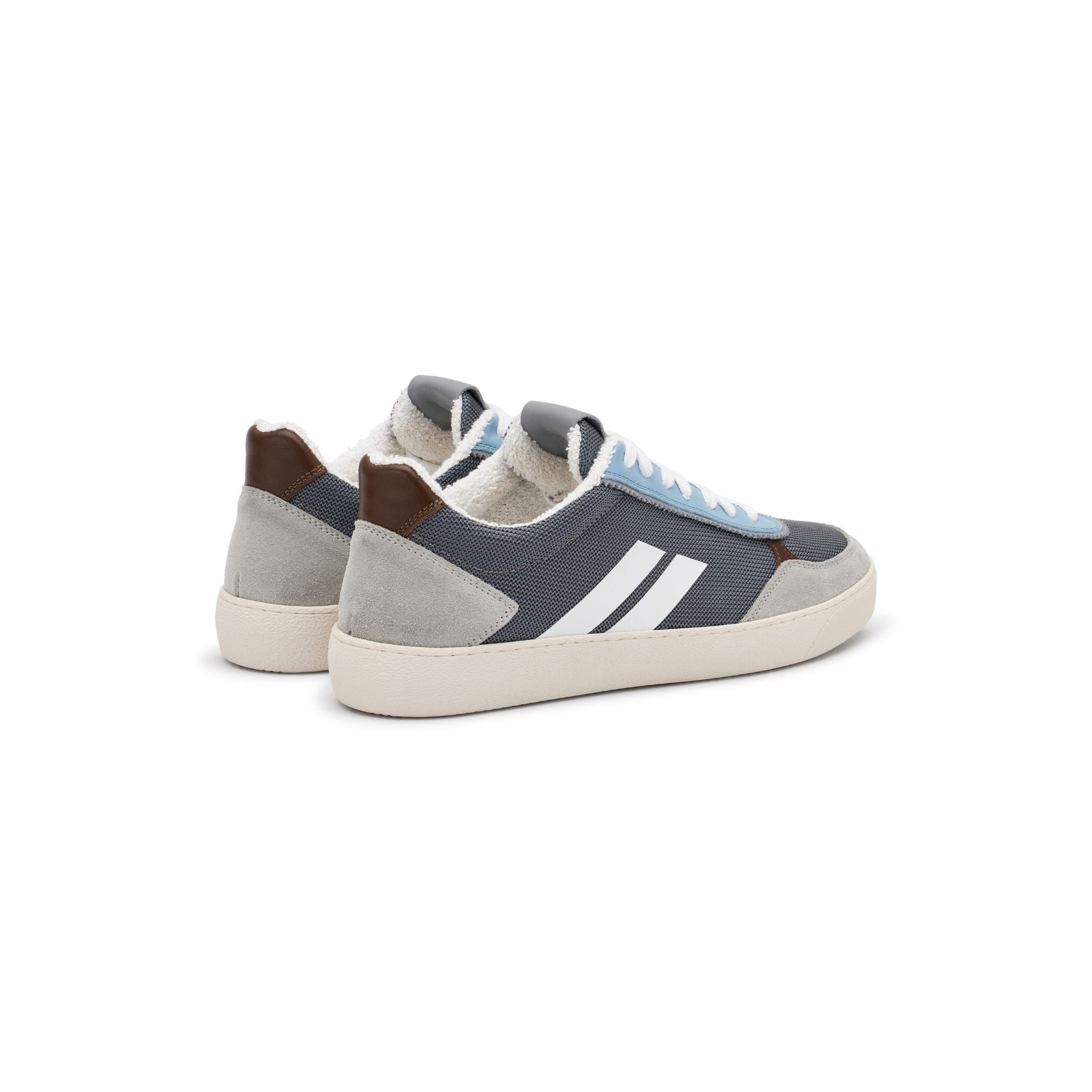 Ground™ Sneakers Gray